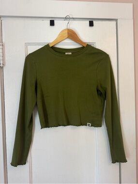 Lucy and Yak Women’s Organic Cotton Green Long Sleeve Cropped Top
